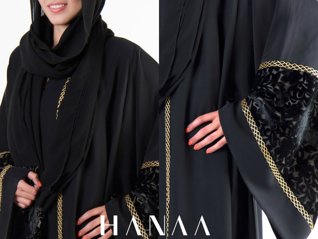 Habibah Velvet Open Abaya