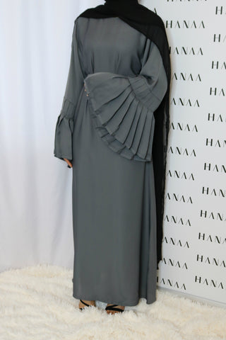 The Flare Sleeve Closed Abaya - Ivory
